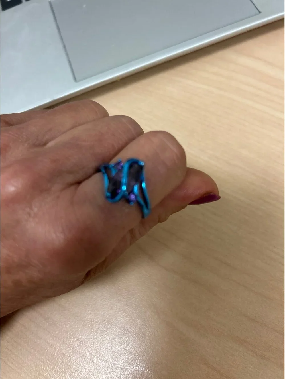 N/A blue toned